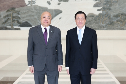 应勇会见斐济总检察长格兰汉姆·梁 应勇会见斐济总检察长格兰汉姆·梁